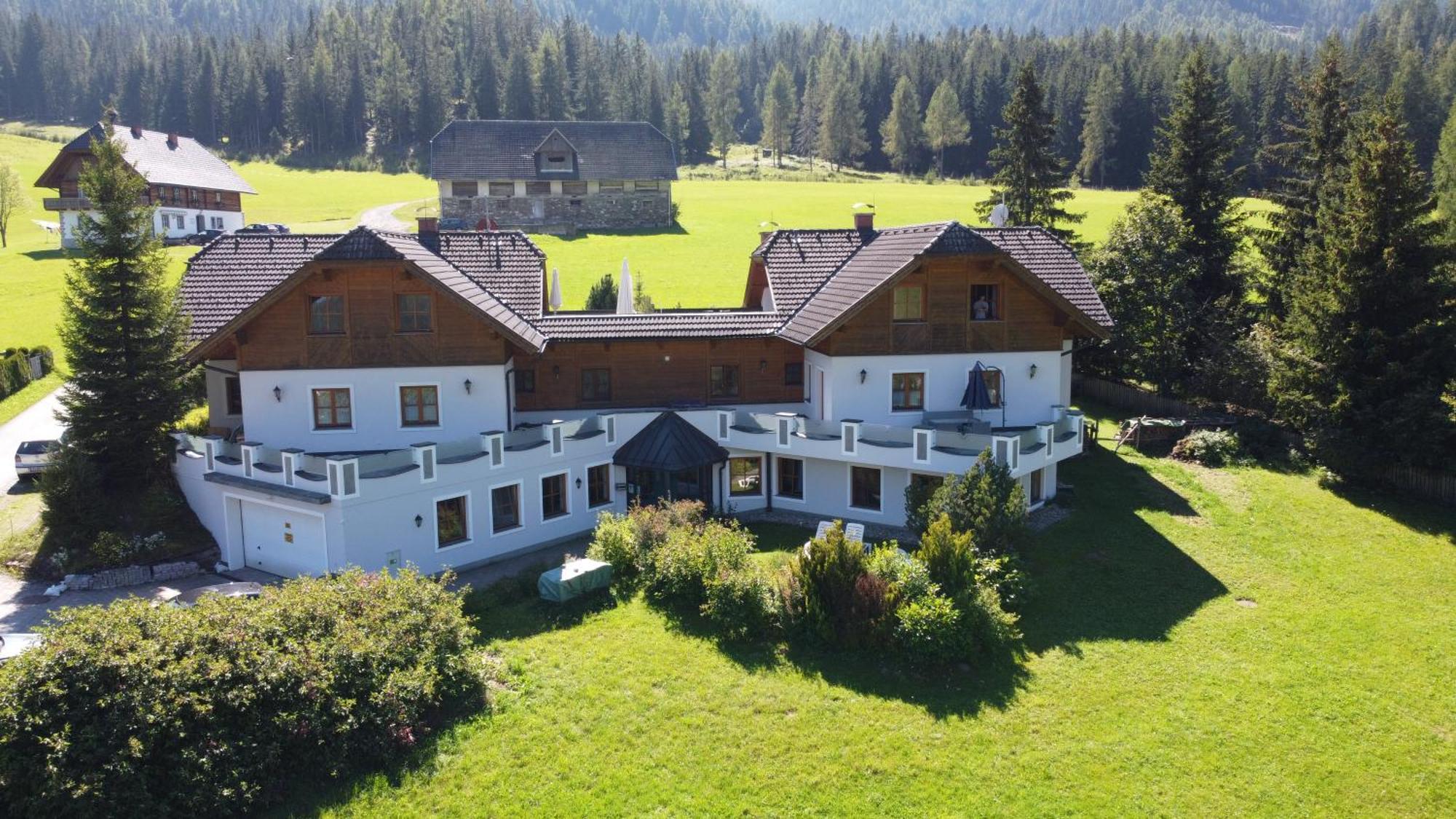 Ferienhaus Alpenblick Krakauschatten Exteriör bild